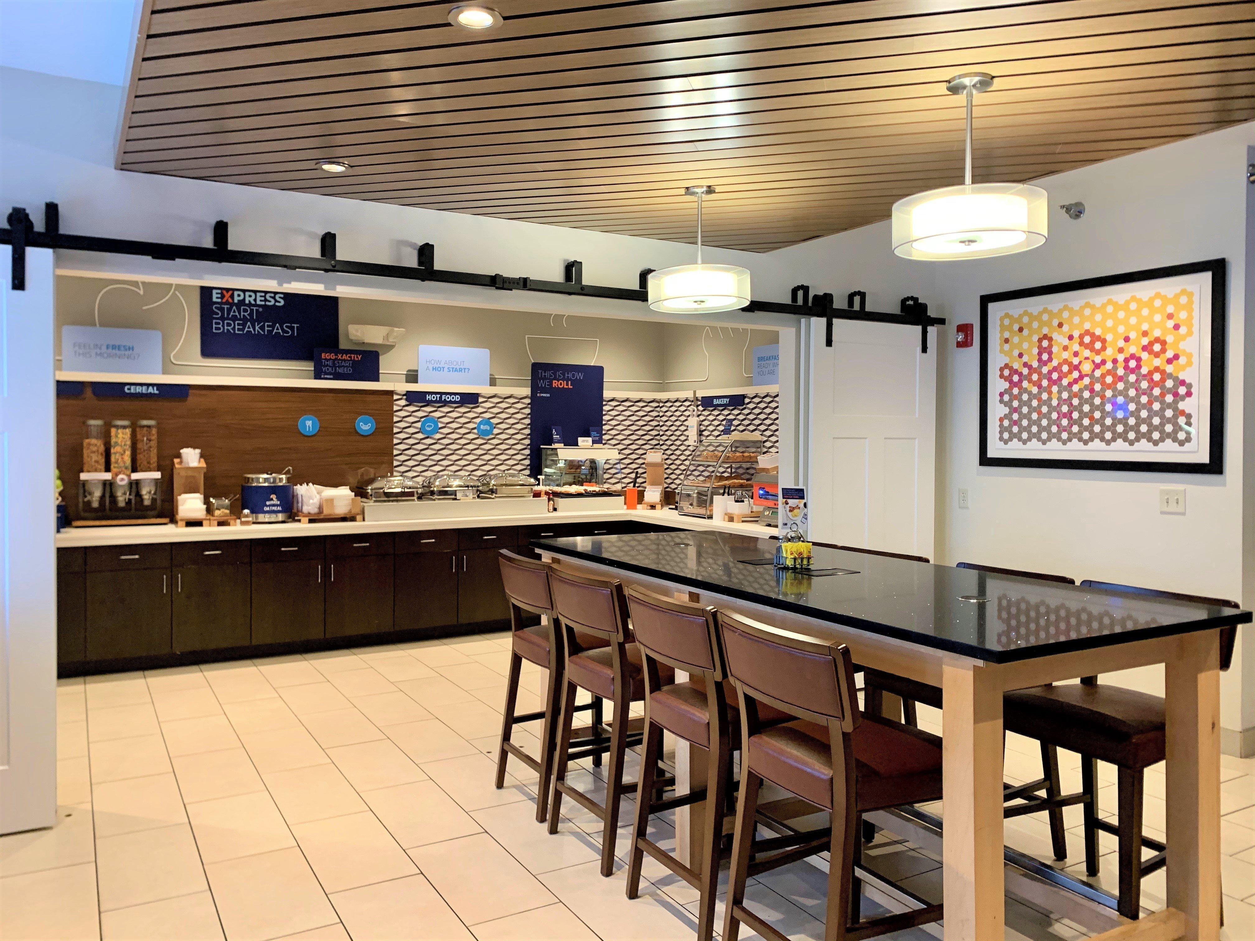 Holiday Inn Express & Suites Chicago-Libertyville By Ihg Exterior photo