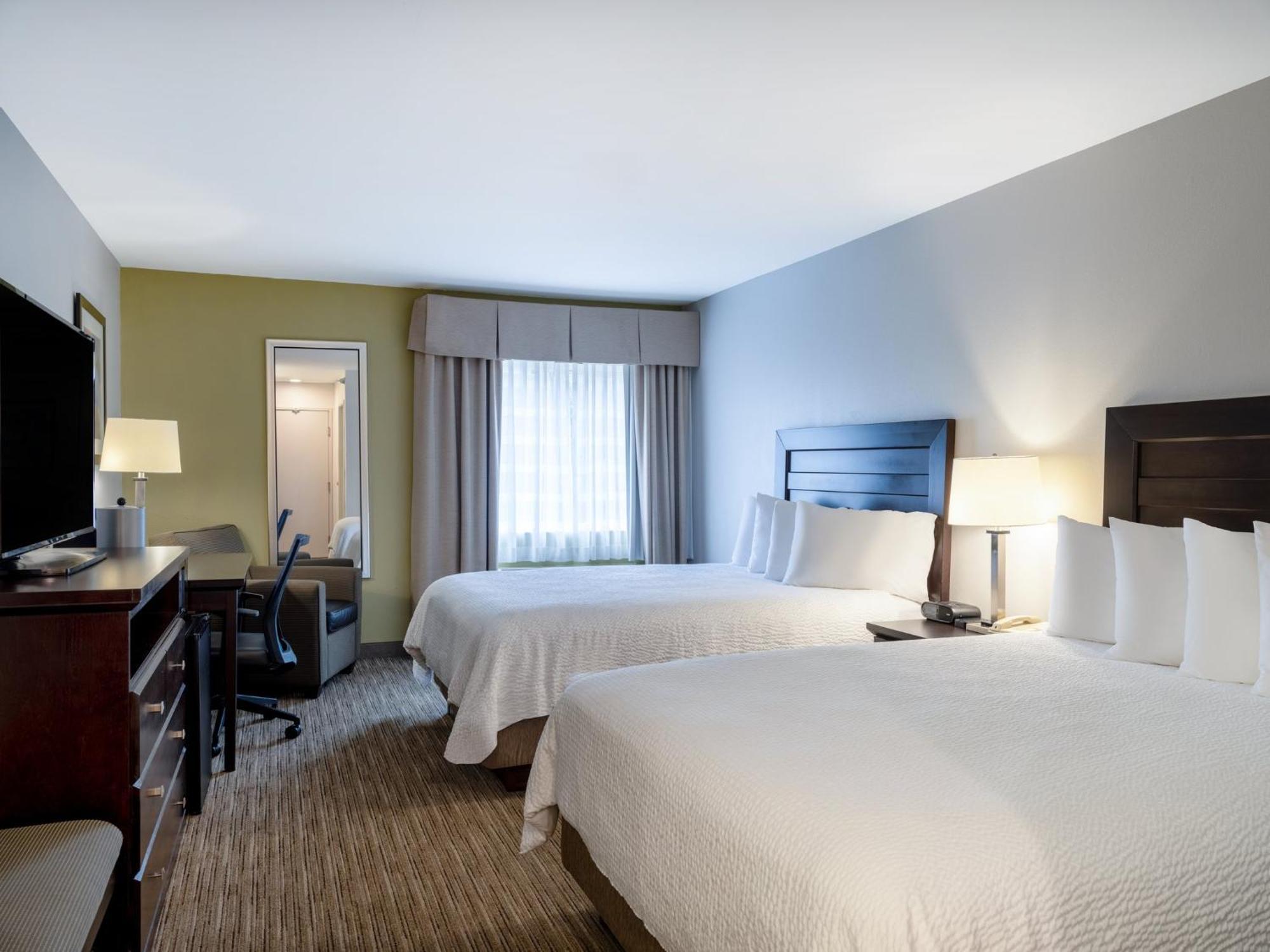 Holiday Inn Express & Suites Chicago-Libertyville By Ihg Exterior photo