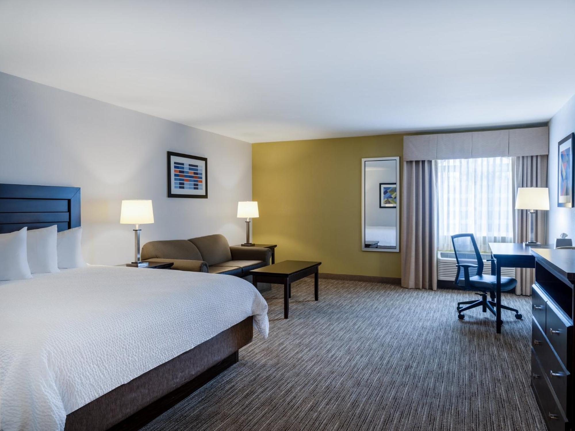 Holiday Inn Express & Suites Chicago-Libertyville By Ihg Exterior photo